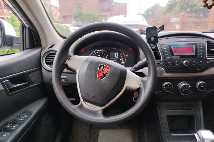 Used Roewe 350 2015 1.5L Automatic Luxury Sunroof Edition Steering Wheel