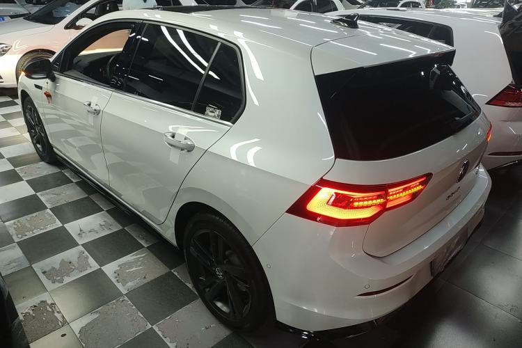 Used Volkswagen Golf 2023 280TSI DSG R-Line Lite Exterior 2