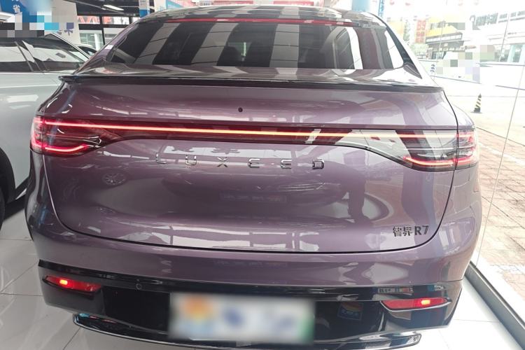 Used Hima Luxeed R7 2024 All-Electric 667 km Max
