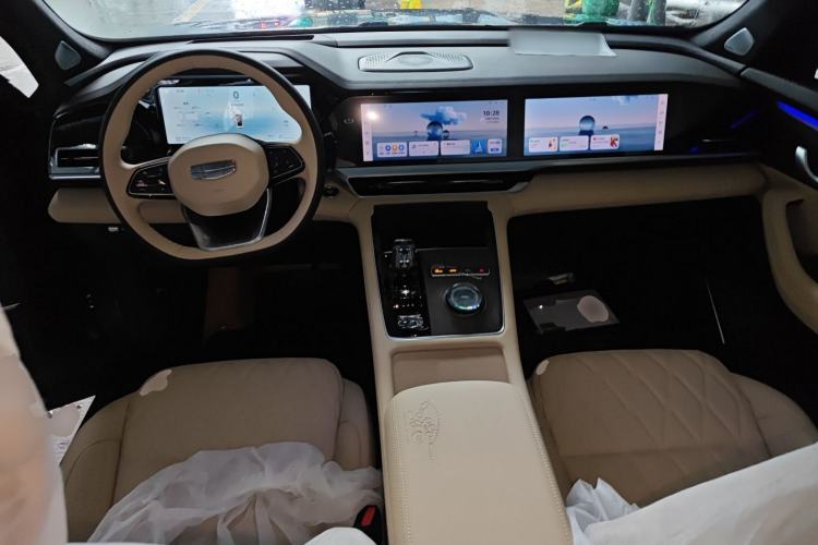 Used Geely Auto Monjaro L 2025 Dongfang Yao 2.0TD Automatic Jinzhao Edition Center Console