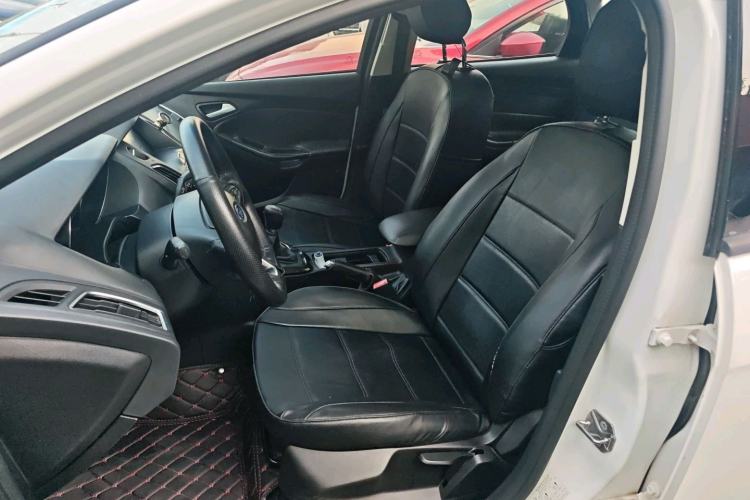 Used Ford Focus 2017 Sedan 1.6L Manual Fashion Edition Smart Drive Version