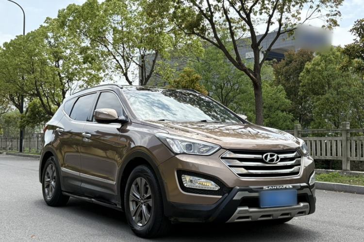 Used Hyundai Santa Fe 2015 2.0T Automatic Two-Wheel Drive Smart Version 5 Seats