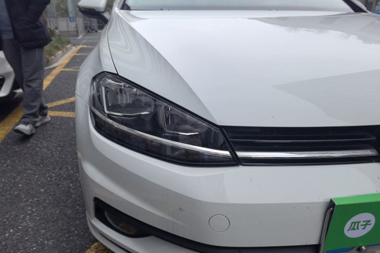 Used Volkswagen Golf 2018 1.6L Manual Fashion Edition