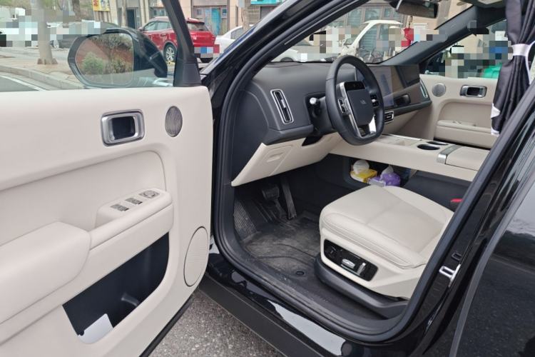 Used Li Auto L7 2024 MAX Model Interior 3