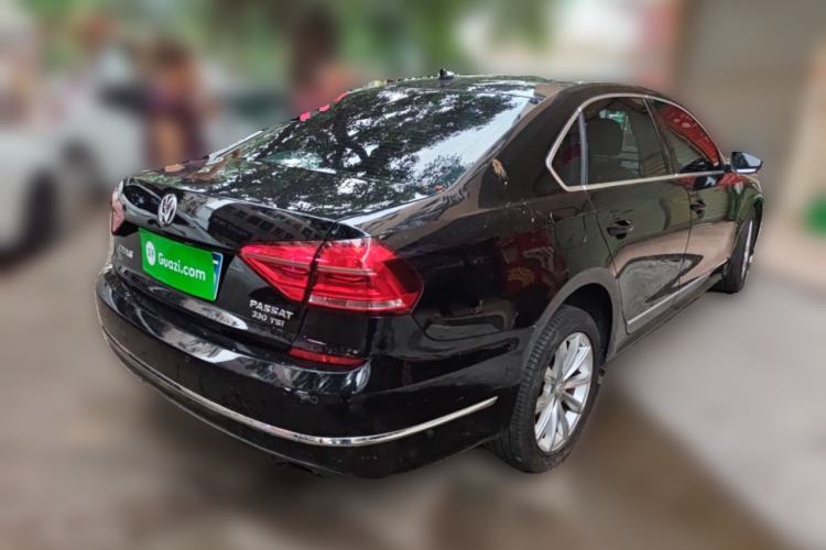 Used Volkswagen Passat 2017 330TSI DSG Luxury Edition
