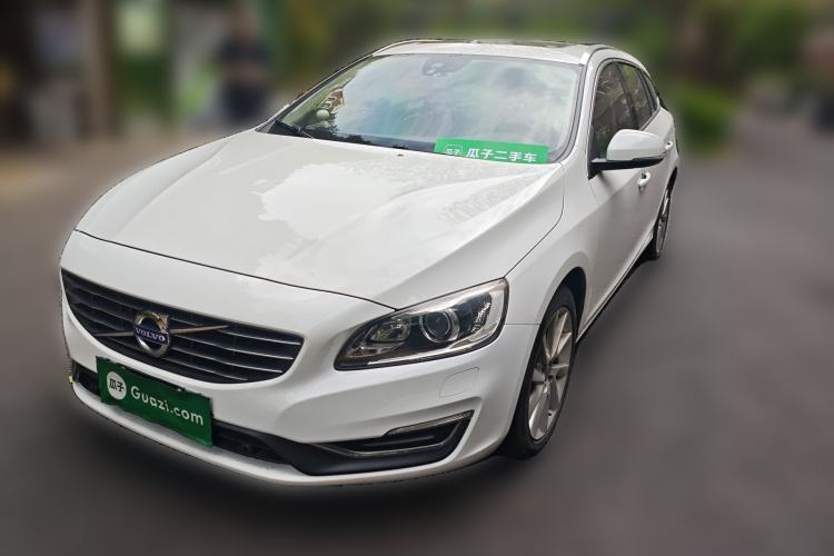 Used Volvo V60 2014 T5 Zhiyi Edition