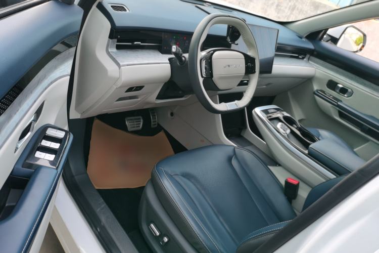 Used JETOUR Dashing i-DM 2023 1.5T DHT Lightning
