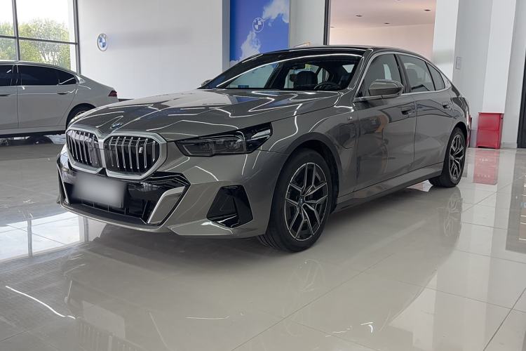 Used BMW i5 2024 eDrive 35L Luxury Model with M Sport Package