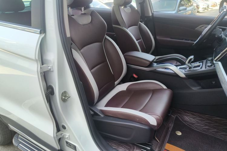 Used Geely Auto Emgrand X7 Sport 2022 1.8TD DCT Zhiya Trim