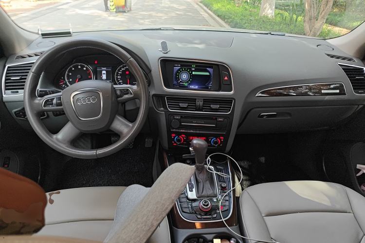 Used Audi Q5 2012 2.0TFSI Comfort Version
