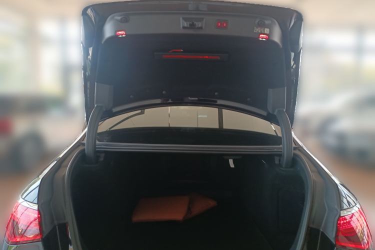 Used Mercedes-Benz Maybach S-Class 2023 S 480 4MATIC Trunk