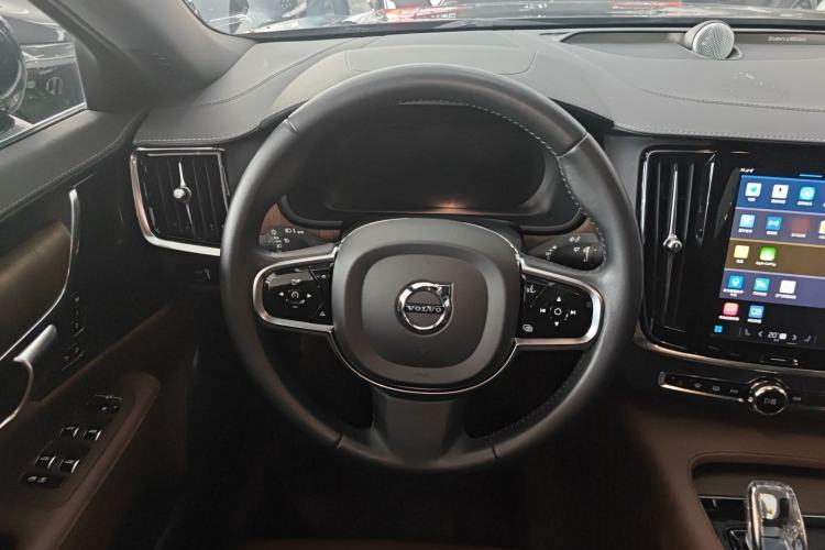 Used Volvo S90 2022 B5 Zhiyuan Luxury Edition