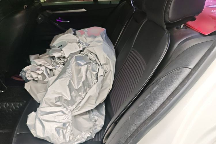 Used BMW 5 Series 2013 525Li Leading Model
