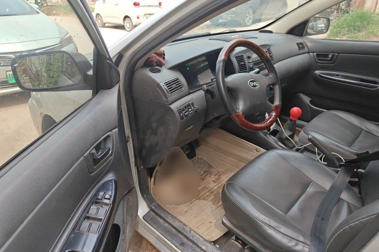 Used BYD F3 2013 Energy-Efficient Model 1.5L Manual Comfort Version Driver Seat