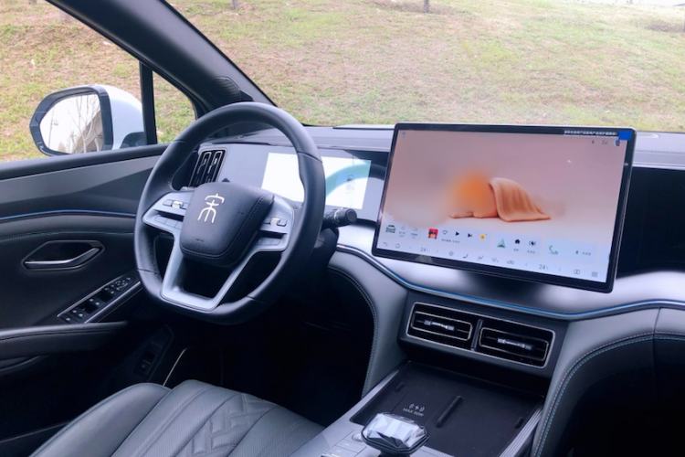 Used BYD Song L DM-i 2025 Intelligent Driving Version 160 km Beyond-Range Type Steering Wheel