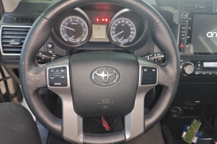 Used Toyota Prado 2016 2.7L Automatic Standard Edition Steering Wheel
