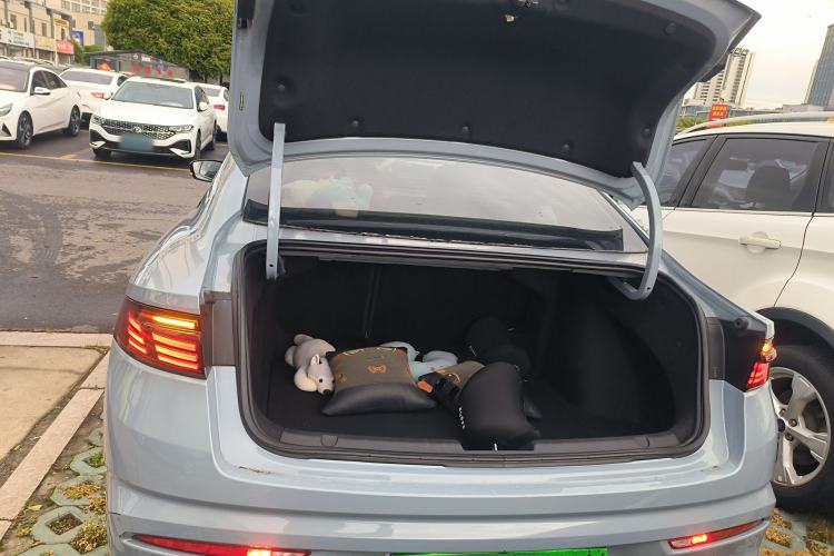 Used Geely Auto Preface 2021 2.0TD Space-Time Edition Hao Yue Trunk