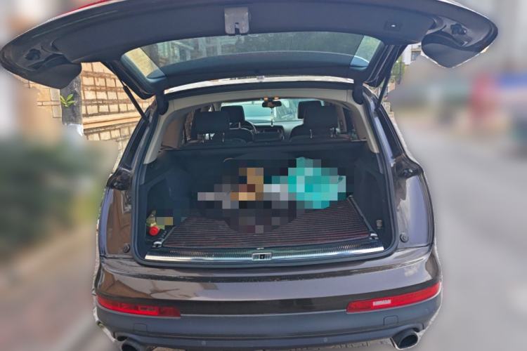 Used Audi Q7 2013 35 TFSI Ambition Edition Trunk