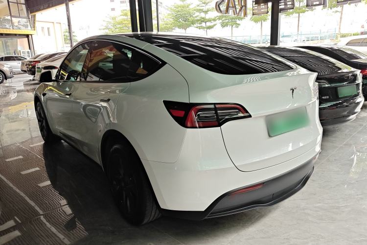 Used Tesla Model Y 2024 Rear-Wheel-Drive Version Rear Left 45 Deg