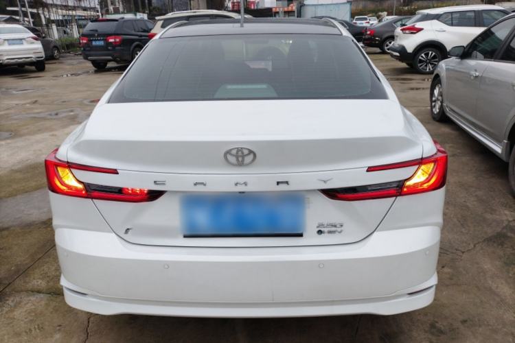 Used Toyota Camry 2024 Dual-Engine 2.5HG Prestige Edition