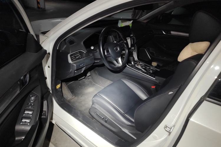 Used Honda Accord 2018 260TURBO Elite Edition China VI Driver Seat