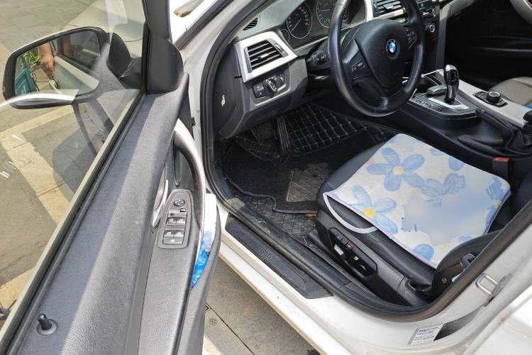 Used BMW 3 Series 2015 316i Active Edition Driver Seat