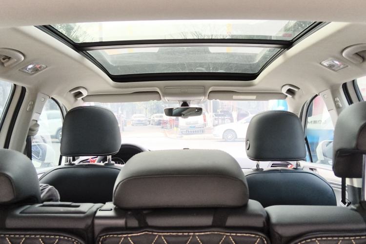 Used Volkswagen Tiguan L 2019 330TSI Automatic Two-Wheel Drive Smart Luxury Version China V Emission Standard