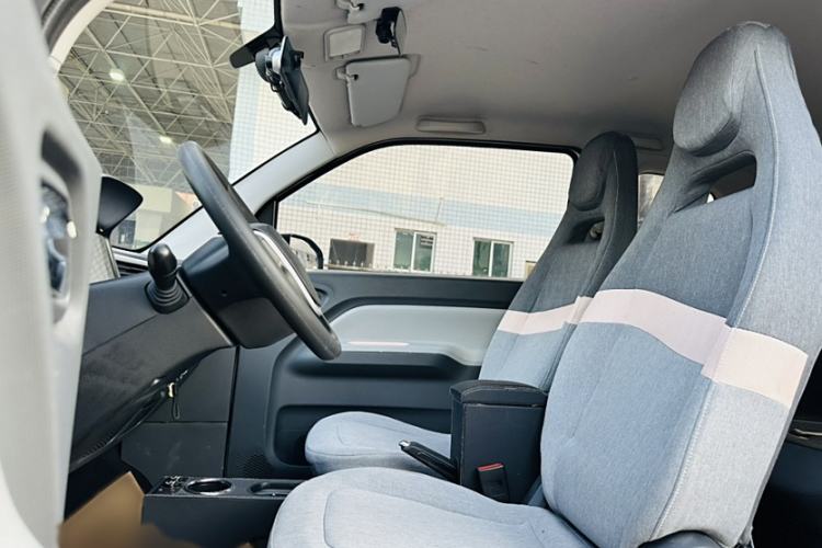 Used Wuling Hongguang MINIEV 2021 Macaron Fashion Edition Lithium-Ion Battery Interior 3