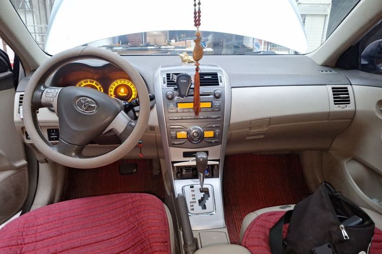 Used Toyota Corolla 2007 1.8L Automatic GLX-i Center Console