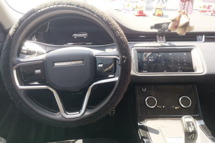 Used Land Rover Range Evoque 2021 Range Rover Evoque 200 PS R-Dynamic Standard Elite Edition Center Console