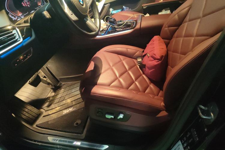 Used BMW X5 2022 xDrive 40Li Luxury Edition M Sport Package
