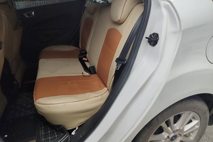 Used Ford Fiesta 2013 Hatchback 1.5L Automatic Fashion Edition
