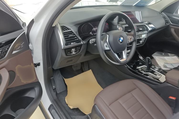 Used BMW X3 2020 xDrive25i Luxury Package Driver Seat