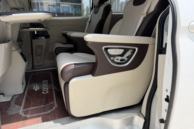 Used CHANGAN OSHAN Cosmos 2022 1.5T Automatic Business Model Interior 8