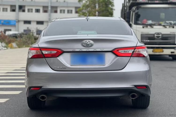Used Toyota Camry 2022 2.0GVP Premier Edition
