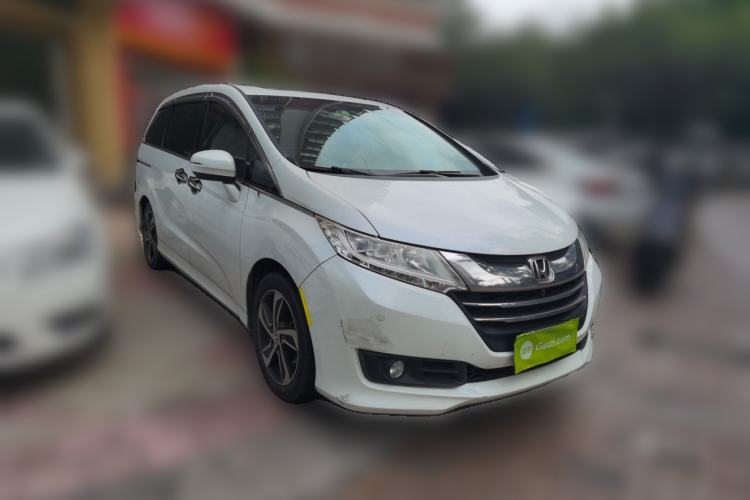 Used Honda Odyssey 2015 Revised Version 2.4L Supreme Edition Front Right 45 Deg