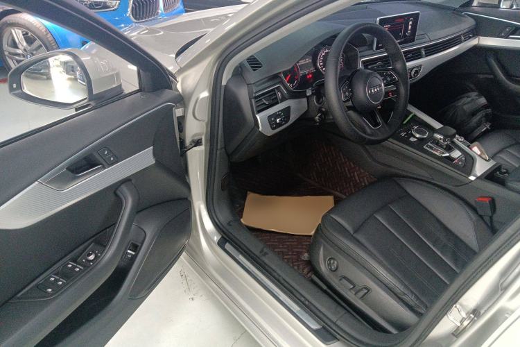 Used Audi A4L 2017 40 TFSI Fashion Model
