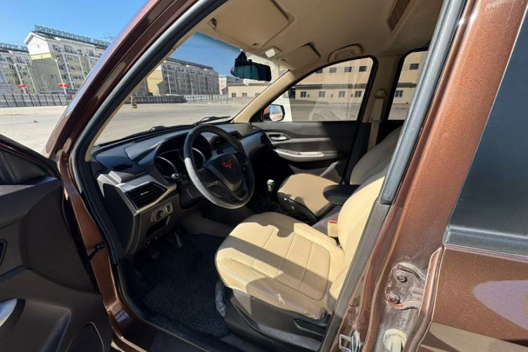Used Wuling Hongguang 2021 1.5L Facelifted S Comfort Version with Electric Power Steering LAR
