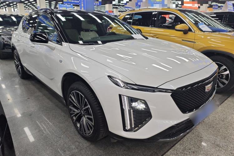 Used Cadillac GT4 2023 25T Prestige Version
