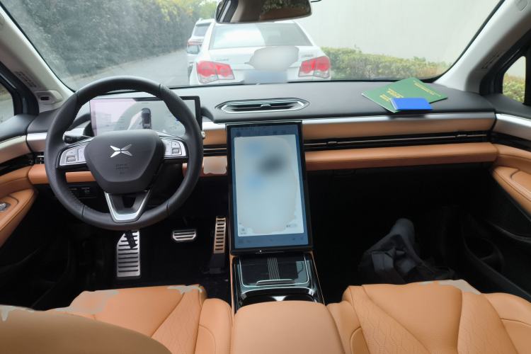 Used XPeng P5 2021 550E Center Console