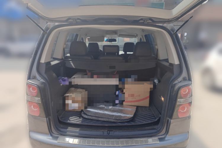 Used Volkswagen Touran 2013 1.4T Manual Fashion Edition 5 Seats Trunk