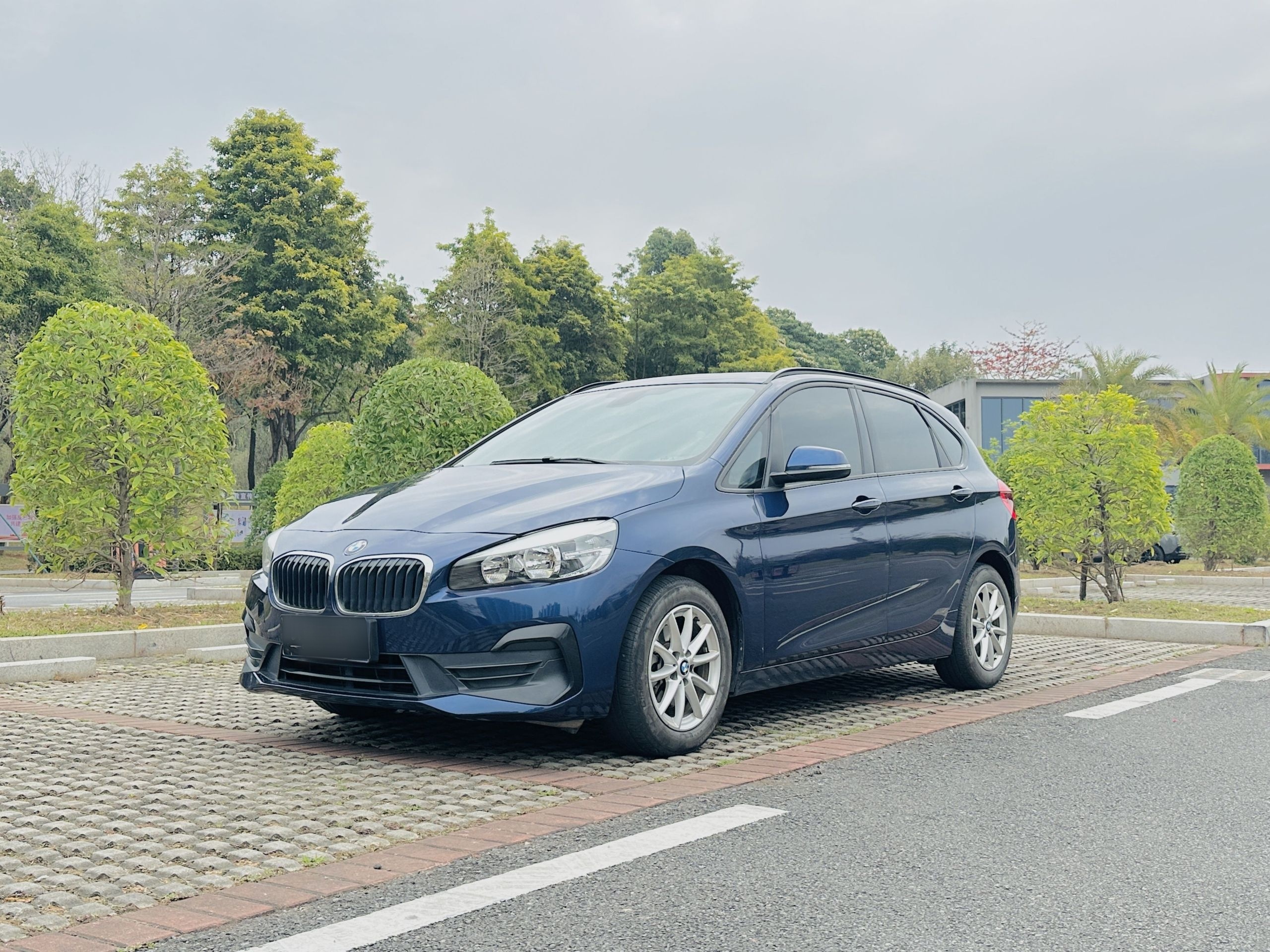 Parte inferior delantera