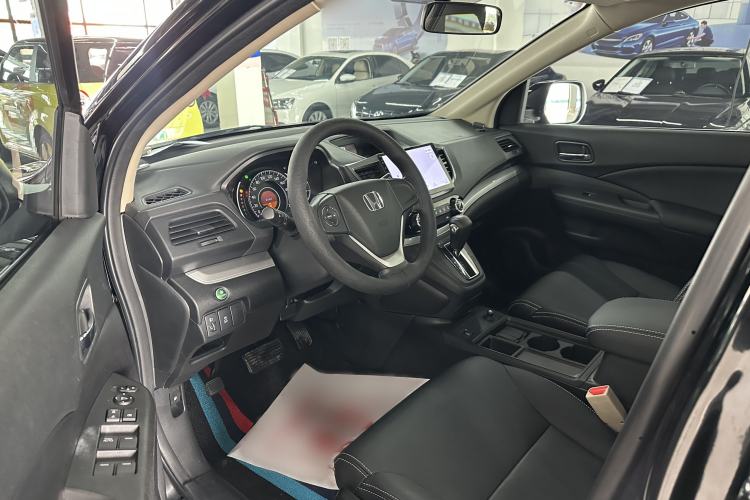 Used Honda CR-V 2015 2.0L two-wheel drive urban version