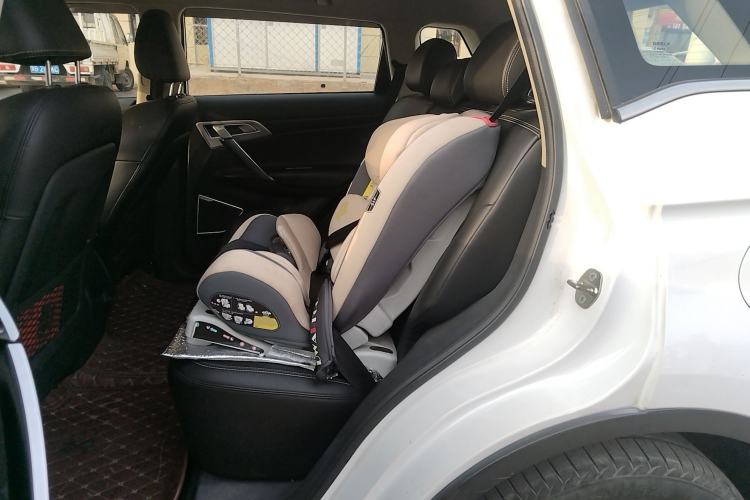 Used Geely Auto Emgrand X7 Sport 2016 2.0L Manual ZhiShang Version
