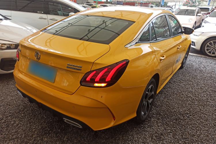 Used MG 5 2021 180 DVVT Manual Youth Luxury Edition
