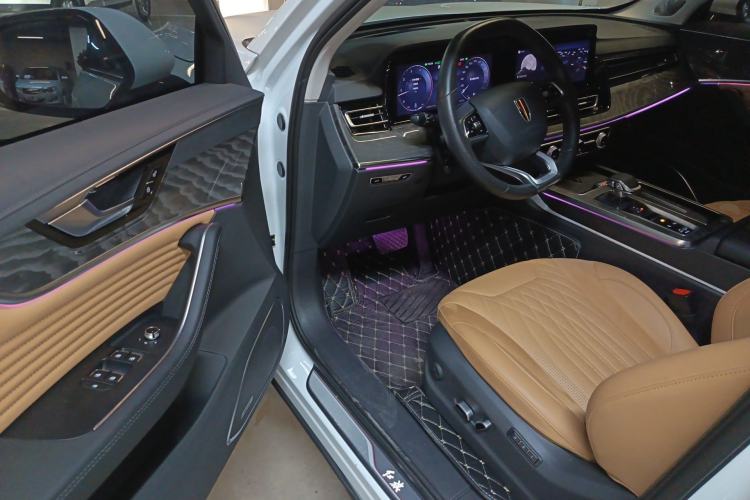 Used Hongqi HS5 2023 2.0T Four-Wheel Drive Flagship Pro Edition Driver Seat