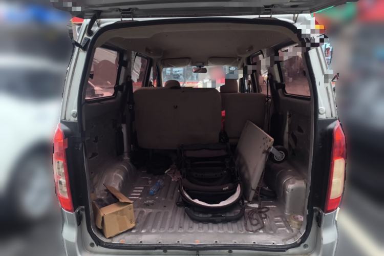 Used Wuling Hongguang V 2019 1.5L Standard Version China VI LAR
