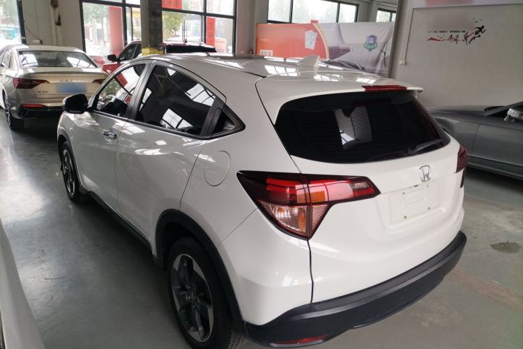 Used Honda Vezel 2017 1.8L CVT Front-Wheel Drive Pioneer Edition
