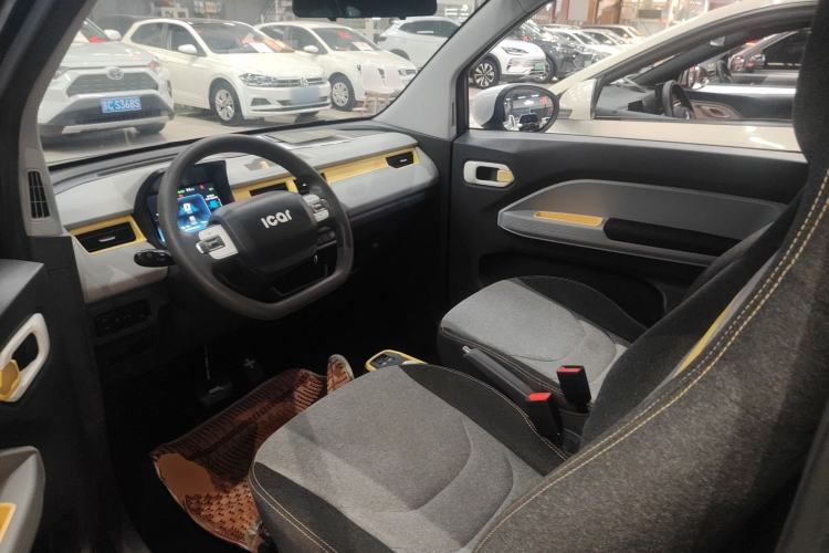 Used Chery QQ Ice Cream 2022 170km Sundae Phosphate Lithium-Ion Driver Seat