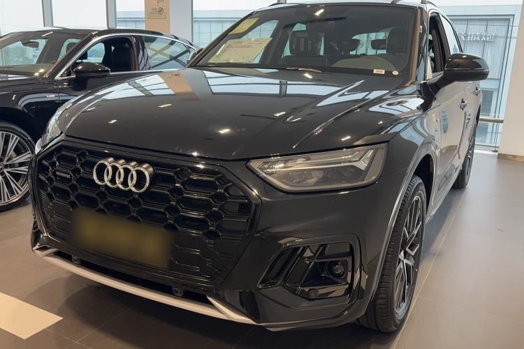 Used Audi Q5L 2025 Facelift 45th Anniversary Collector's Edition 40 TFSI Luxury Dynamic Version